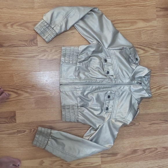 Last Kiss Fashion Jacket - Picture 3 of 5